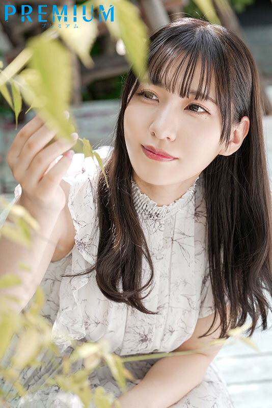 「湊音かれん 現役看護師お姉さんが汗だく潮吹き3Pで乱れる中出し解禁セックス」のサンプル画像1枚目