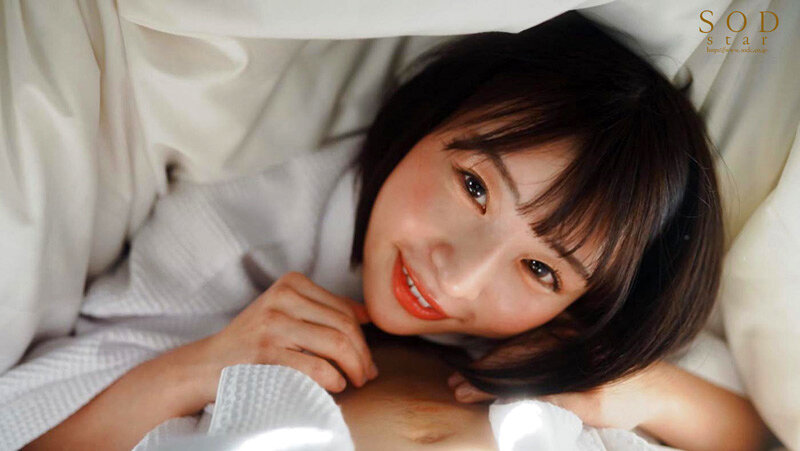 「【夏といえば水着！SODstar全員ビキニ祭】彼氏にデートをドタキャンされた先輩から突然の呼び出し！後輩の僕を一日中連れ回し当てつけベロチュウ＆ヤケクソ杭打ち騎乗位 宮島めい」のサンプル画像17枚目