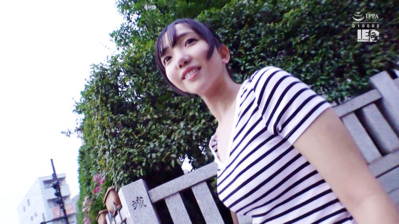 「素人女子大生限定!狭いお風呂で密着混浴体験してもらえませんか!?火照る身体!おっぱいポロリ!ウブな女子は恥ずかし過ぎて赤面涙目!あちこち舐めてキレイにしたらそのまま生中出しSEXしちゃいました! 美咲音」のサンプル画像1枚目