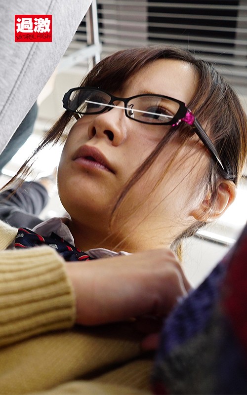 「痴●泣き寝入り娘 拒絶しながらもイってしまった眼鏡女子○生」のサンプル画像6枚目