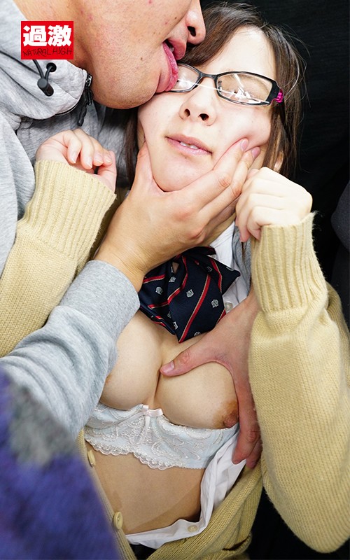 「痴●泣き寝入り娘 拒絶しながらもイってしまった眼鏡女子○生」のサンプル画像8枚目