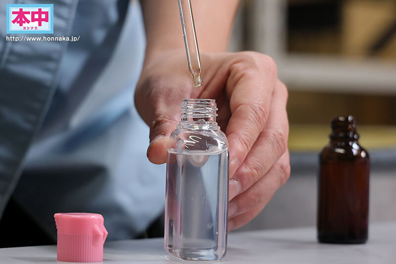 「生意気な学生バイトに1週間媚薬を仕込み続けて2人きりになるシフトの夜に勤務態度改善キメセク中出し15発 根尾あかり」のサンプル画像2枚目