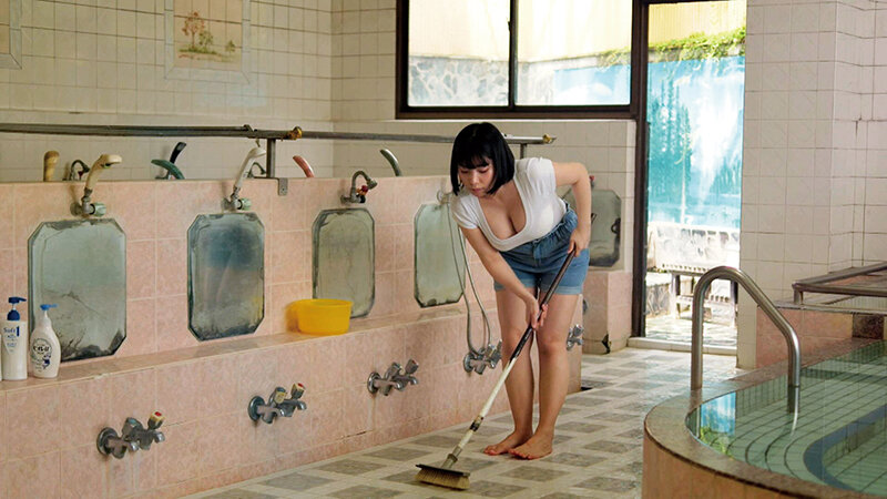 「銭湯バイト輪●レ●プ 爆乳女子大生がオヤジ達に嬲られ精子と媚薬にまみれて堕ちていく湯けむり密室 九井スナオ」のサンプル画像2枚目