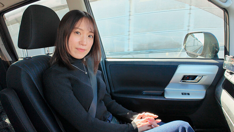 「職場で知り合った美人パートの長瀬麻美さんは人生で一度も精子を飲んだことが無いみたいで、ラブホ飲みで距離感縮めてSEXしたらゴックンしてくれたので旦那が帰宅するPM22:00まで何度も精飲と中出しをした。」のサンプル画像5枚目