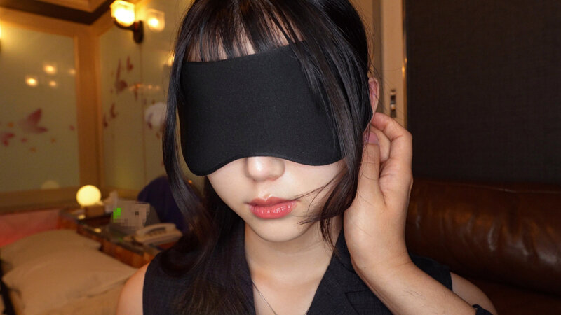 「グラドル目隠し・拘束。羞恥心からこじらせたドM性癖開眼！本気の連続絶頂に頭抱えてのたうち回る！激エグ色欲狂い映像流出」のサンプル画像4枚目