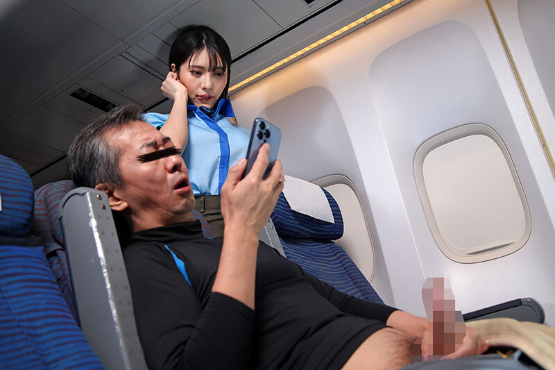 「座ったままの男を一切動かさないS字尻振り騎乗位で骨抜きにする美尻キャビンアテンダントVOL.2」のサンプル画像14枚目