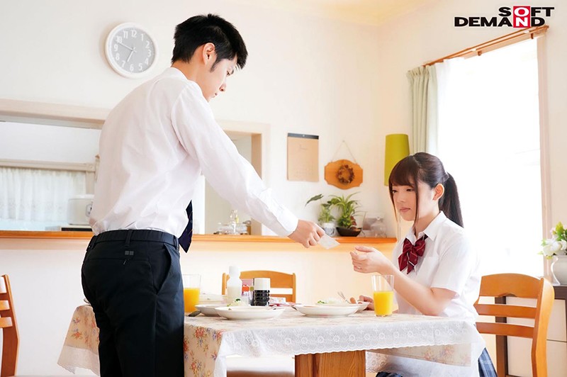 「妹に昔もらったキス券を毎日使っています 桃色かぞくVOL.10 御坂りあ」のサンプル画像2枚目