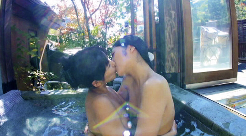 「【AIリマスター版】人妻不倫旅行×人妻湯恋旅行 collaboration ＃10 Side.B」のサンプル画像15枚目