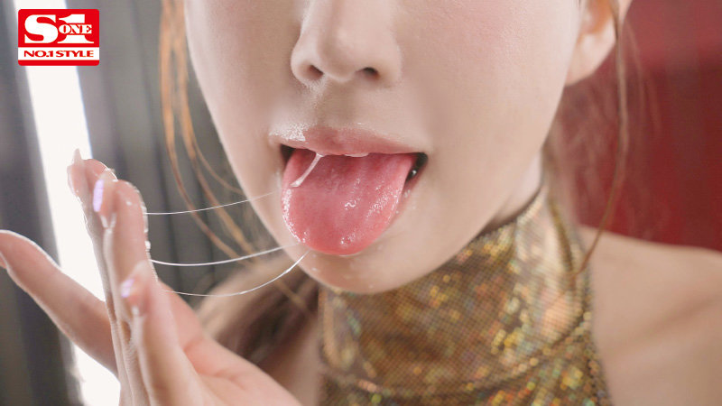 「超鮮明4K機材撮影！三上悠亜の豊満ボディと圧倒的美顔を堪能するエロティシズム肉感艶美性交」のサンプル画像1枚目