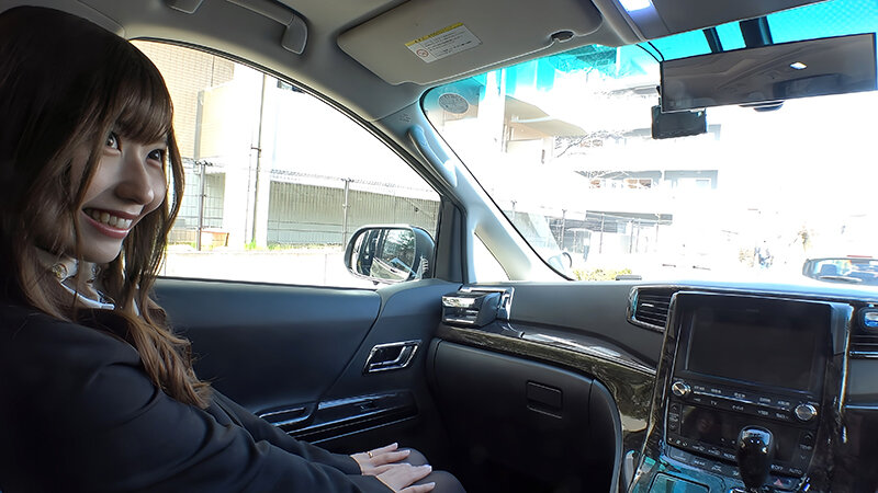 「メス臭を漂わせ納車してくれた美人巨乳CARディーラー スーツ姿のままで性処理メンテナンスもお願いしてみた!?」のサンプル画像12枚目