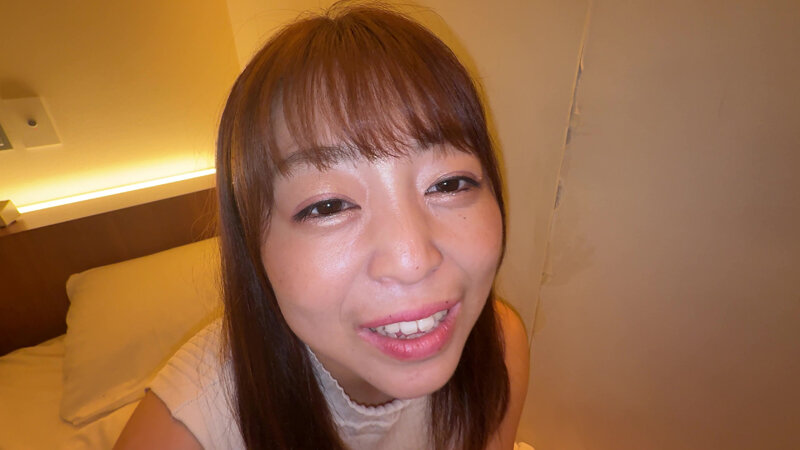 「【個人撮影】赤城穂波 初喉チンコ触り＆超長舌を開口器で観察」のサンプル画像3枚目