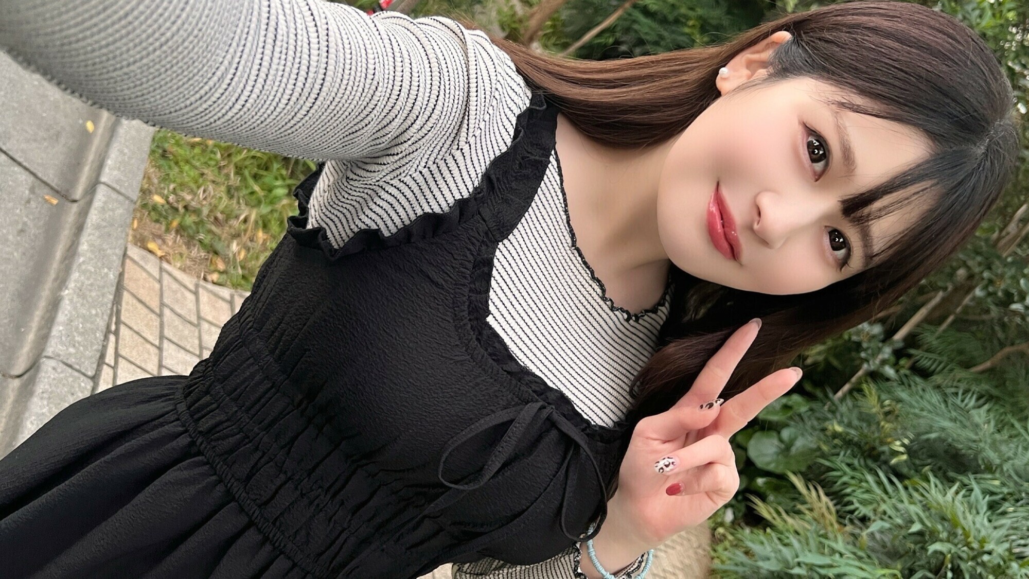「【優梨まいな】巨乳美女とハメ撮り中出しセックス!極上パイズリと色白ボディを堪能」のサムネイル
