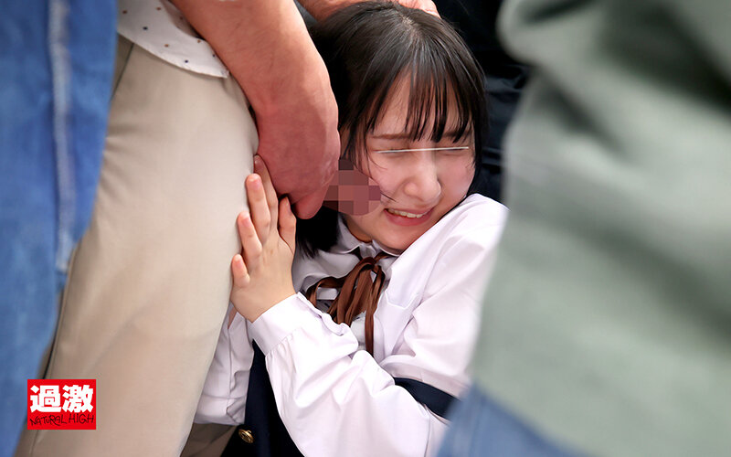 「ロングスカート女学生痴● 初イキ潮でびしょ濡れになるまで制服を汚しまくれ！」のサンプル画像5枚目