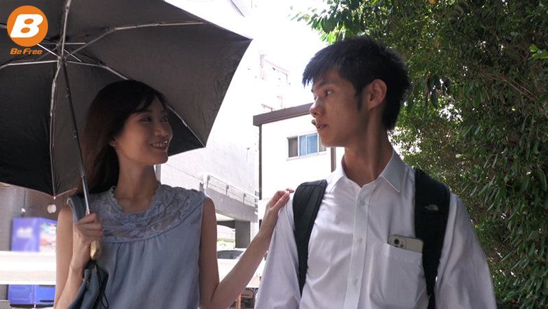 「一年前に告白した美人な先生と再会。
卒業式の日に童○も卒業させてくれる神展開。」のサムネイル