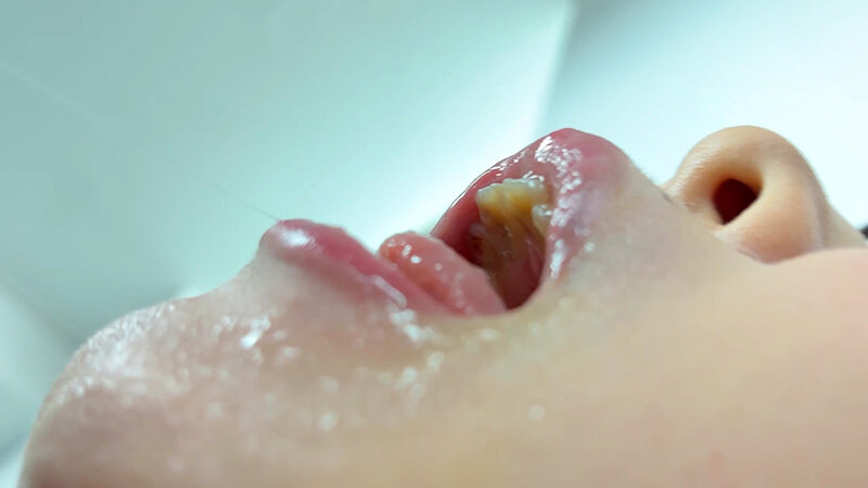 「M男が街中で女性に声をかけてキスさせてもらう 食品工場事務員 みりなちゃん」のサンプル画像14枚目