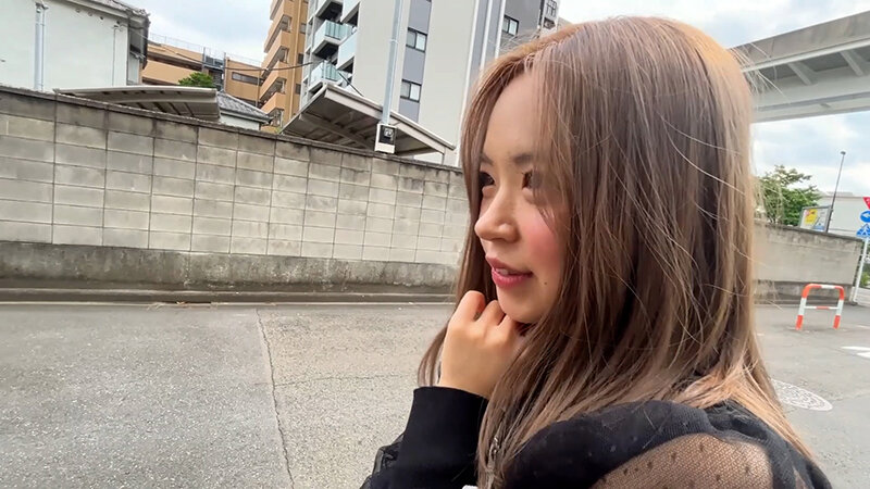 「街角で声をかけてアナル観察させてもらう アシスタント美容師 はるちゃん」のサンプル画像2枚目