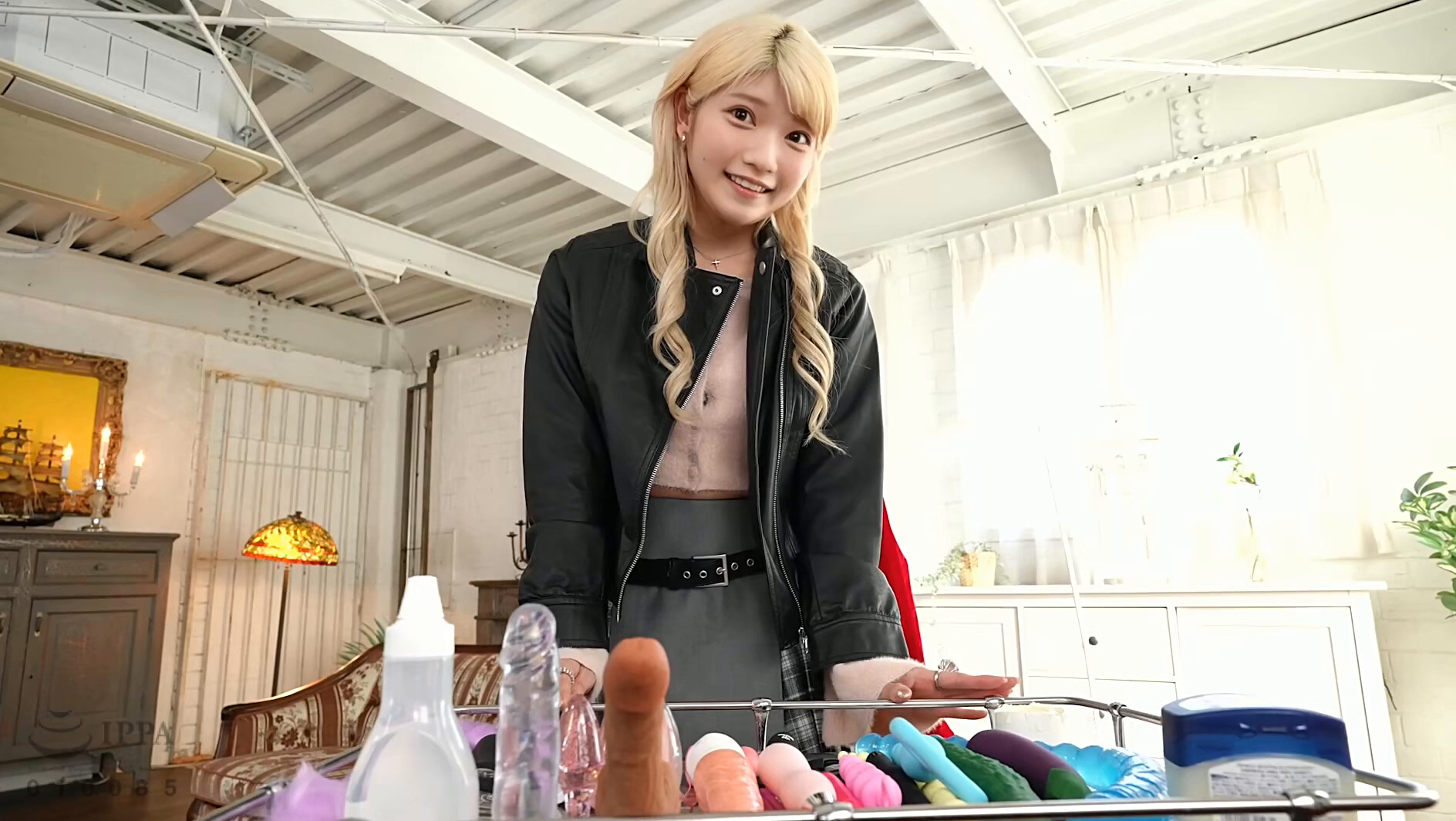 「素人エントリー アパレル店員アナル懇願Debut るるめろ（仮名）23歳」のサンプル画像1枚目