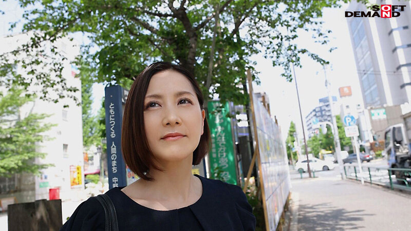 「子育てがひと段落した今、自分の幸せを見つけに来ました。古東まりこ 43歳 AV DEBUT」のサンプル画像3枚目