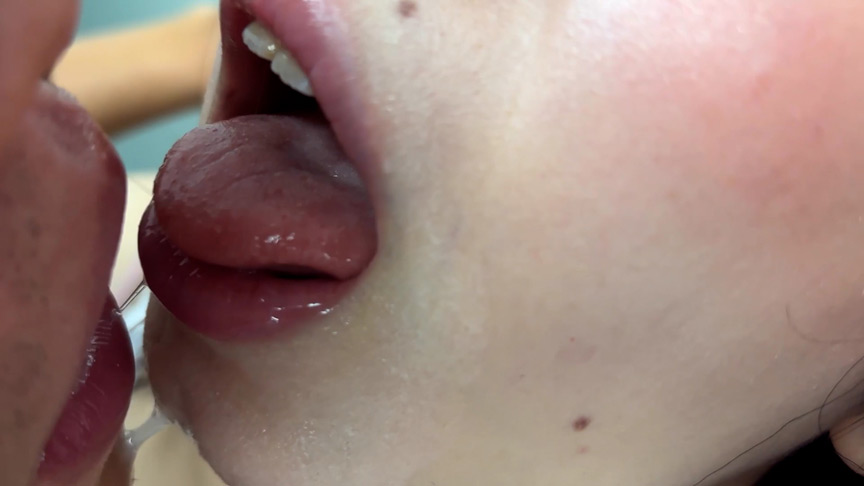 「M男が街中で女性に声をかけてキスさせてもらう  食品工場事務員 みりなちゃん」のサンプル画像5枚目