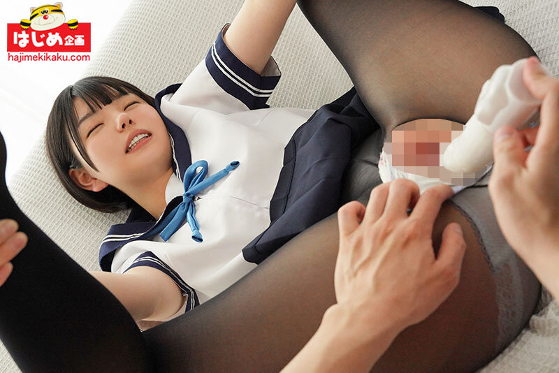 「ちびっこ女子限定のムレムレ黒パンストJ系まんぐりイキ我慢チャレンジ！ 電マ＆指マン刺激に耐えてポーズ10分間キープ出来たら100万円！ 罰ゲームは連続お漏らし痙攣が止まらない敏感ワレメちゃんにデカチン激ピストン種付けプレス！」のサンプル画像4枚目