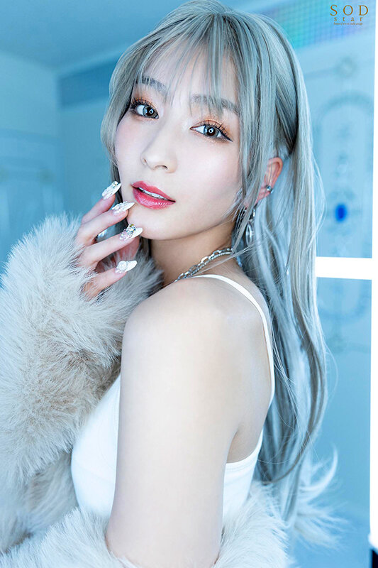 「港区の舐め好きおじさん達とP活して、性処理ペット化のギャルインフルエンサー。調子乗ってる芸能モデルと生ハメえっち 本庄鈴」のサンプル画像2枚目