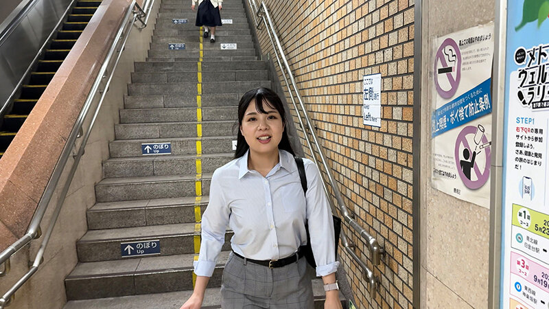 「【あざとい後輩推しアカウント】 常に笑顔のあざと系女子 後輩OLのSEX動画公開します 生田優梨」のサンプル画像15枚目