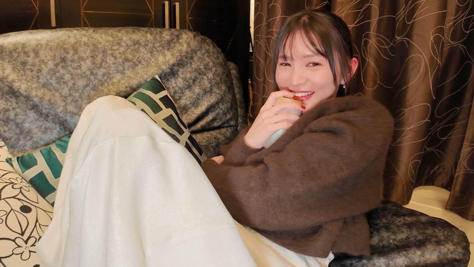 「会社で高嶺の華、経理部の幸村泉希さんに打ち合わせと称して誘われて・・・ラブホに入ったら献身的なフェラをしてきたのでそのまま何度も精飲と中出しをした。」のサンプル画像13枚目