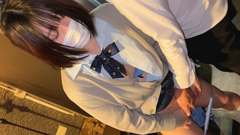 「【顔出しNG】ガチ発情期の変態裏垢女子を中出し調教 最後はマスクも忘れてイキ狂い肉便器 4名291分 オナホになって滅茶苦茶にされたい変態美少女は…存在するっ！！」のサンプル画像11枚目