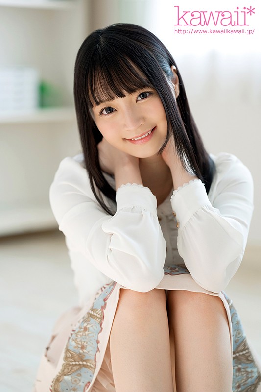 「「私にセックス教えてください」 満点笑顔に心を奪われる卒業したばかりの18歳 清宮すず AVデビュー」のサンプル画像10枚目
