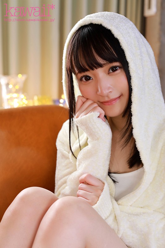 「「私にセックス教えてください」 満点笑顔に心を奪われる卒業したばかりの18歳 清宮すず AVデビュー」のサンプル画像2枚目
