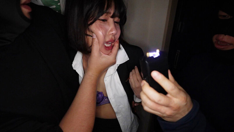 「一人暮らしのOLを狙う鬼畜レ●プ集団自宅押込み中出し強●性交 被害者M.Uさん」のサンプル画像1枚目