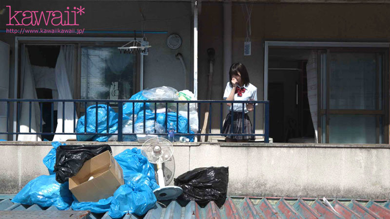 「隣人のゴミ部屋で異臭中年おやじに抜かずの連撃中出し51発で孕まされた制服女子の末路… 倉本すみれ」のサンプル画像2枚目