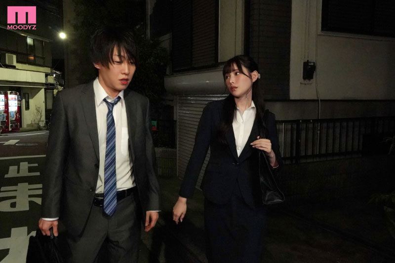 「歓迎会で終電を逃した僕に「先輩うちに泊まっていきます？」と肉食系の新卒女子が小悪魔な甘い囁き。誘惑に負けて何度もSEXした 新ありな」のサンプル画像1枚目