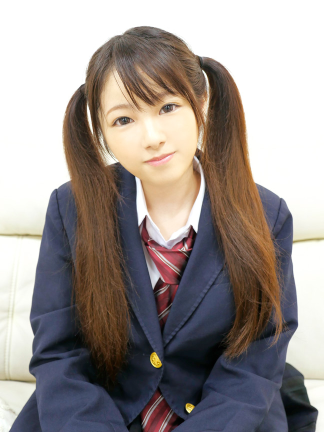 「●校帰りの女●●生が水着に着替えて参加！ヌルヌル泡泡ソープ体験」のサンプル画像1枚目