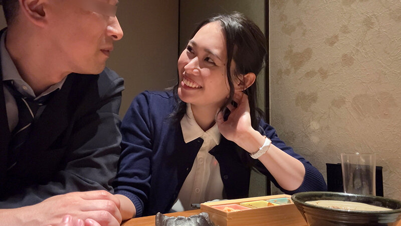 「同僚を口説いてSEXするアカウント 今、狙っている同僚 三池小春」のサンプル画像8枚目