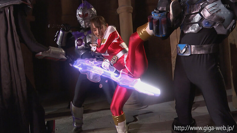 「倉多まお 女戦士が屈服する衝撃展開!聖心特装隊セイントフォースの過激な洗脳調教」のサンプル画像9枚目