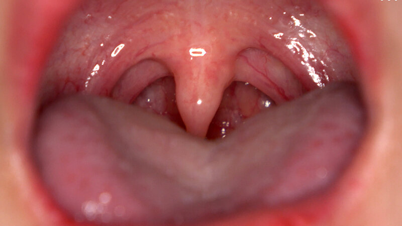 「「【歯・口腔フェチ】新人女優相楽さゆなちゃんの口内観察＆巨大女フェチ」わかしラボWAKA-078 相楽さゆな 9」のサンプル画像7枚目