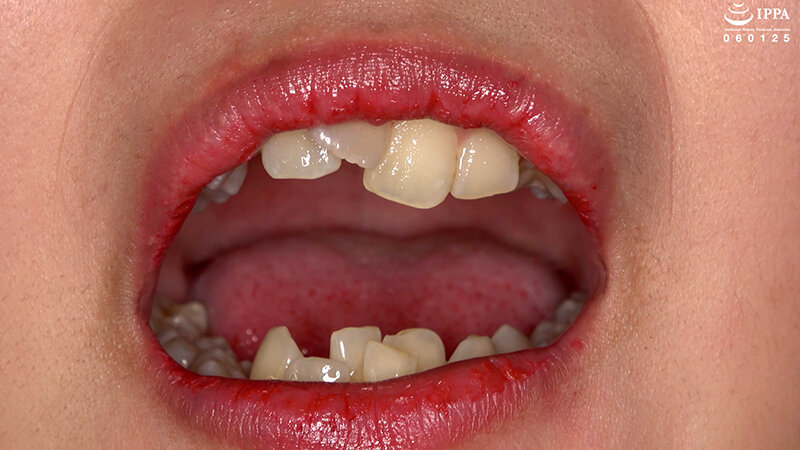 「「【歯・口腔フェチ】新人女優相楽さゆなちゃんの口内観察＆巨大女フェチ」わかしラボWAKA-078 相楽さゆな 9」のサンプル画像8枚目