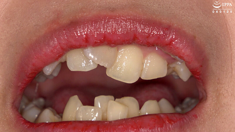 「「【歯・口腔フェチ】新人女優相楽さゆなちゃんの口内観察＆巨大女フェチ」わかしラボWAKA-078 相楽さゆな 9」のサンプル画像9枚目