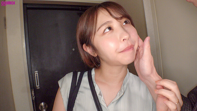 「素人妻が一般大学生の自宅にコンドーム1つ渡され一泊一度のゴム姦では満足できず宿泊中2度もガチ中出しを許してしまう 騎乗位でGカップ乳を揺らす軟乳妻 りほさん29歳」のサンプル画像19枚目