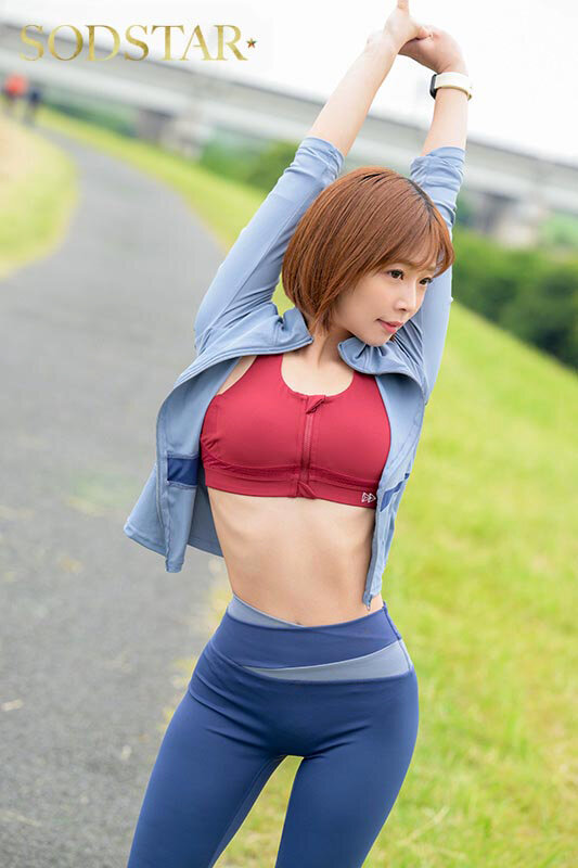 「ランニング終わりのプリ尻スレンダーS級モデル美女を追跡して、バレずに自宅に押し入り汗だく潜入性交で濃密キメセク。 紗倉まな」のサンプル画像2枚目
