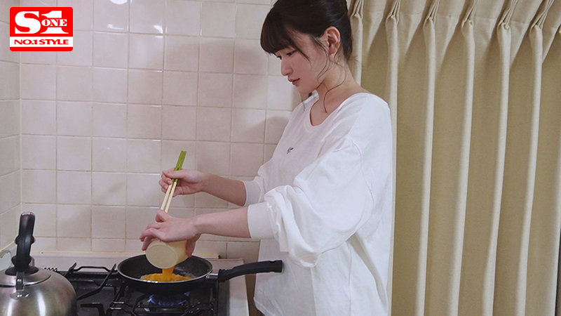 「童貞を1ヶ月でセックス中毒にさせちゃう神対応ご奉仕＆凄エロテク満載！鷲尾めいの筆おろし同棲ドキュメント」のサンプル画像5枚目