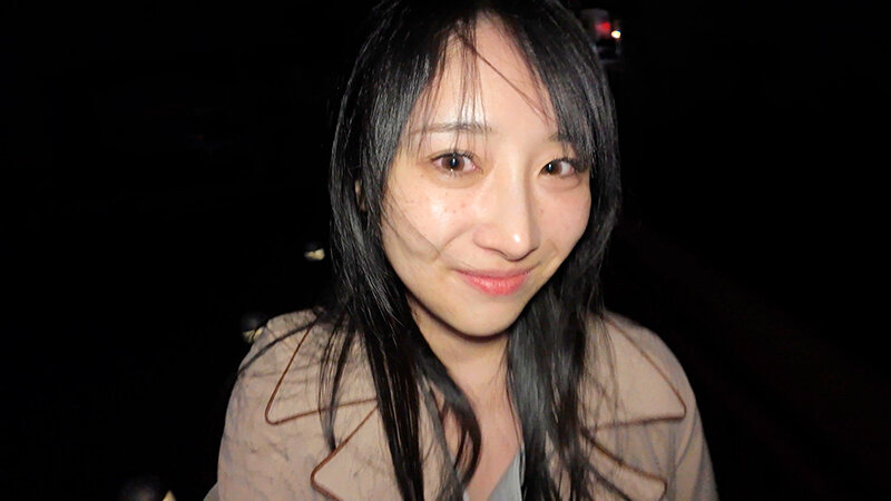 「押しに弱そうな同じ職場のおっとり美人シングルマザー小野坂ゆいかをラブホに誘ったら笑顔で射精テクを見せてくる隠れムッツリで、ドライブした後彼女から2件目のラブホを誘われ何度も中出しを求められた」のサンプル画像19枚目