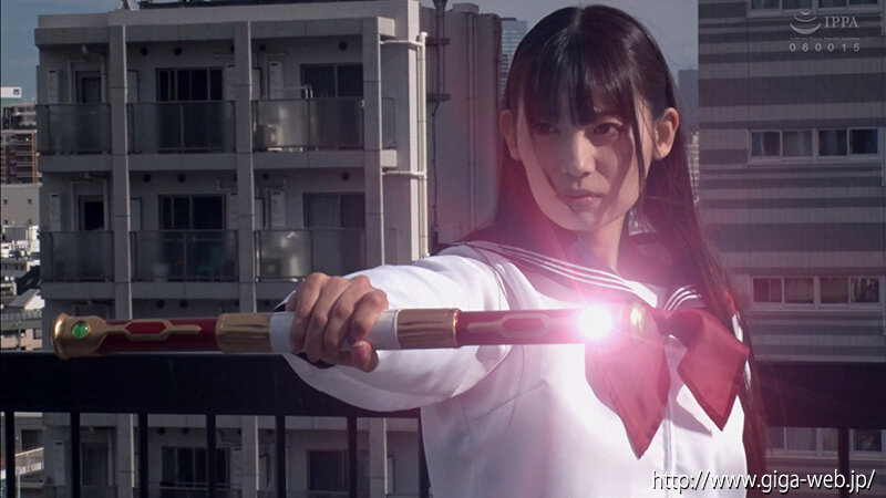 「宇流木さらら 聖美少女戦士ラ・ゾーナ 女戦士コスプレで魅せる熱演シーン完全版」のサムネイル