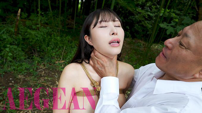 「広瀬美結が野外露出で緊縛プレイに挑戦!巨乳美女の羞恥くすぐり責め体験」のサンプル画像2枚目