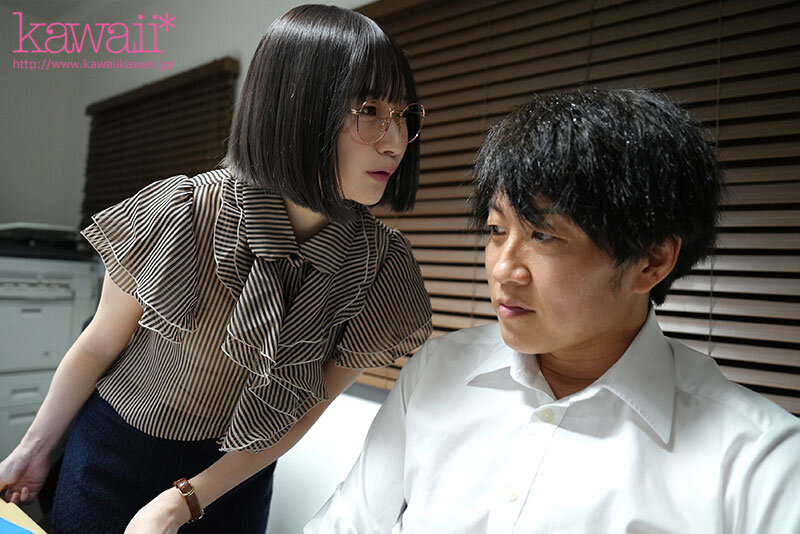 「松岡美桜 OL後輩と禁断の中出しNTR 終電を逃した夜の情熱キス・接吻プレイ」のサンプル画像2枚目