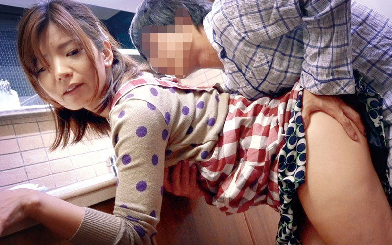 「「一回だけだからね…こういう事は」嫁の母とヤレた…背徳のイケナイ関係4時間」のサンプル画像6枚目