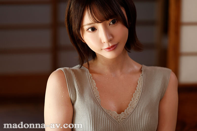 「【新妻ゆうか】痴女人妻の激しい騎乗位で腰振りが止まらない！熟女叔母さんの圧倒的テクニック」のサムネイル