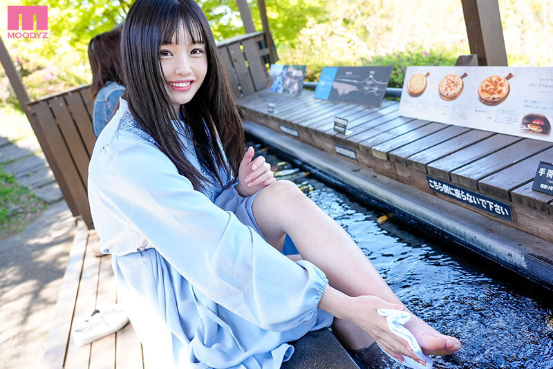 「よるちゃんがとにかく可愛すぎる。ガチ恋勢歓喜だろこれは。

とりあえずこの作品観たらよるちゃんのファンになる事間違いなし。」のサムネイル