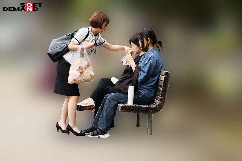 「時間を止められる女は実在した！ 真面目すぎる地味OLはくっさいチ×ポが大好きだった！特殊性癖ザーメン搾取後、おしっこマーキング！編 宍戸里帆」のサンプル画像2枚目